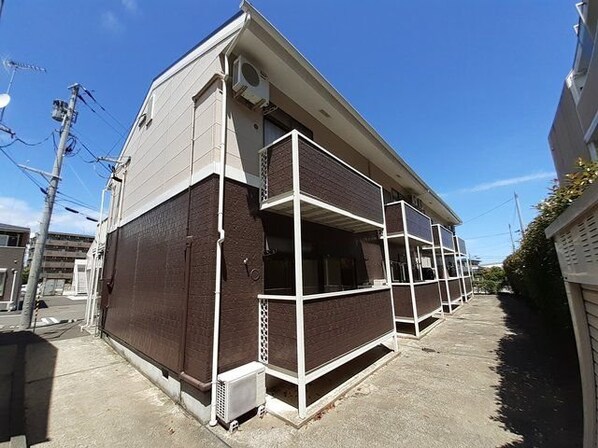 レジデンスオリーブTの物件外観写真